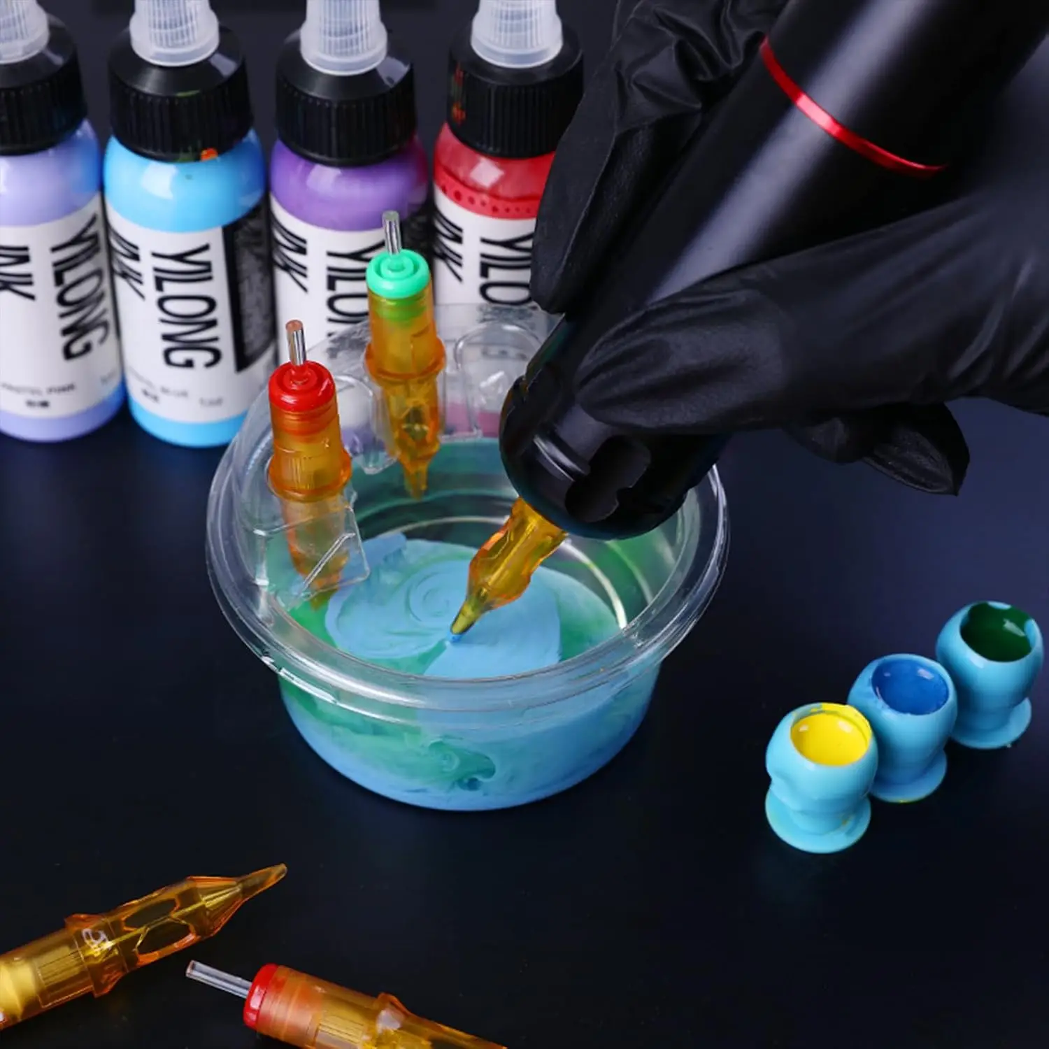 20PCS Disposable Tattoo Cartridge Cup Holder Plastic Tattoo Cartridge Tray for Tattoo Inks Needle Holder Ink Cleaning Cups