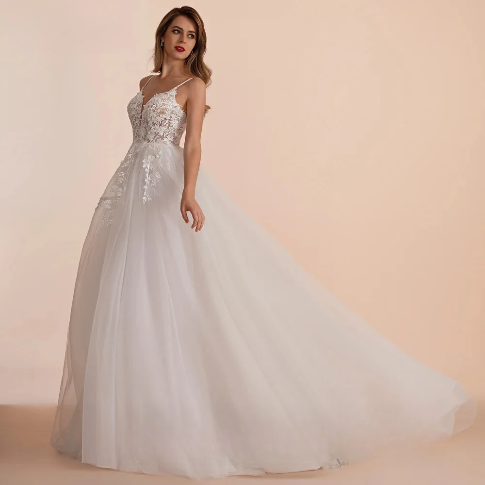 Customized Boho A Line Lace Floor Length 2026 Sexy Garden White Wedding Dress Elegant Bridal Gown For Bride Women New Style