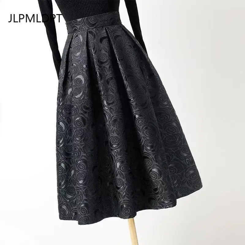

2025 early autumn new women's fashion retro umbrella skirt high waist medium and long a-word skirt