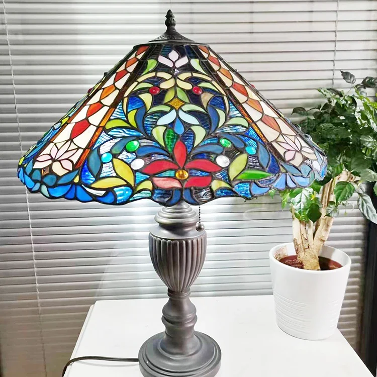 Stained Glass Colorful Leaf Lampshade