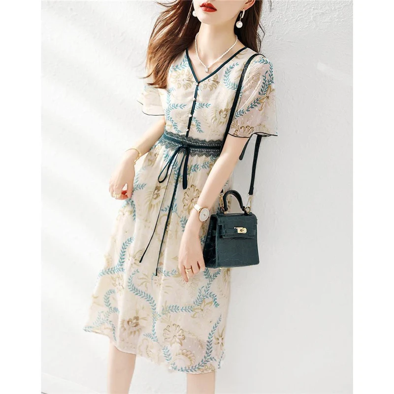 2022 Summer Fashion Korean Elegant V Neck Short Sleeve Lace Patchwork Slim Dresses for Women Chic Sweet Tunic Midi Dress Vestido