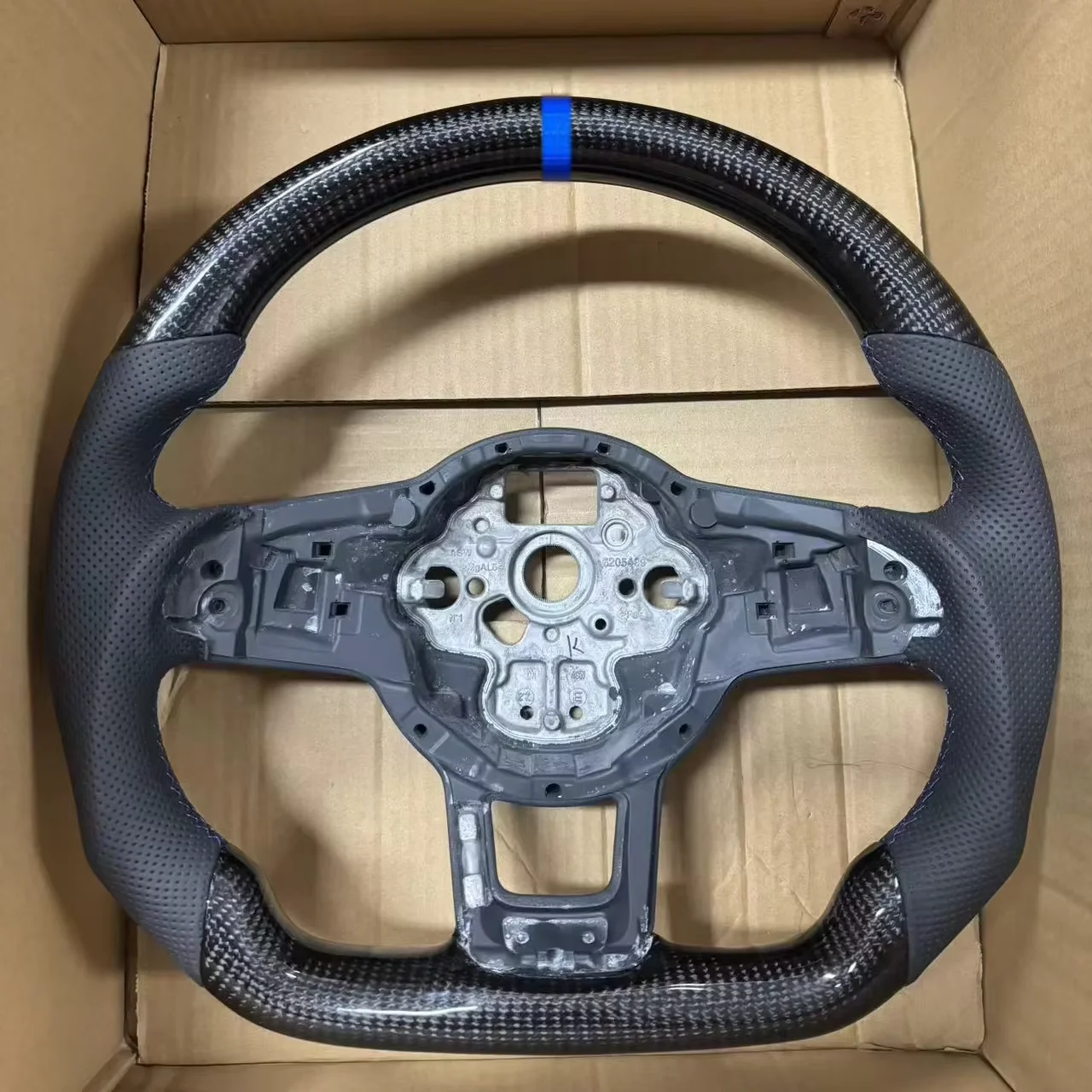 Acessórios de montagem do volante, fibra de carbono, etiqueta traseira vermelha, personalizada, apto para VW MK7, MK7.5, GTI R, Polo, 2013-20