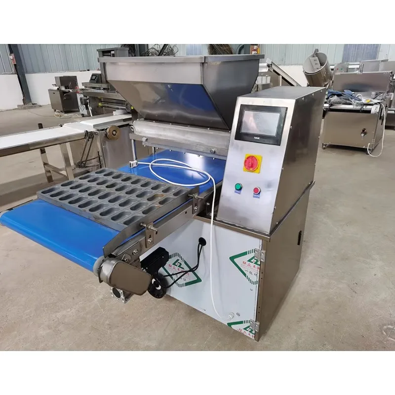 Automatic Cake Batter Filling Machine Tray Cake Depositor Muffin Forming Production Machine Customized