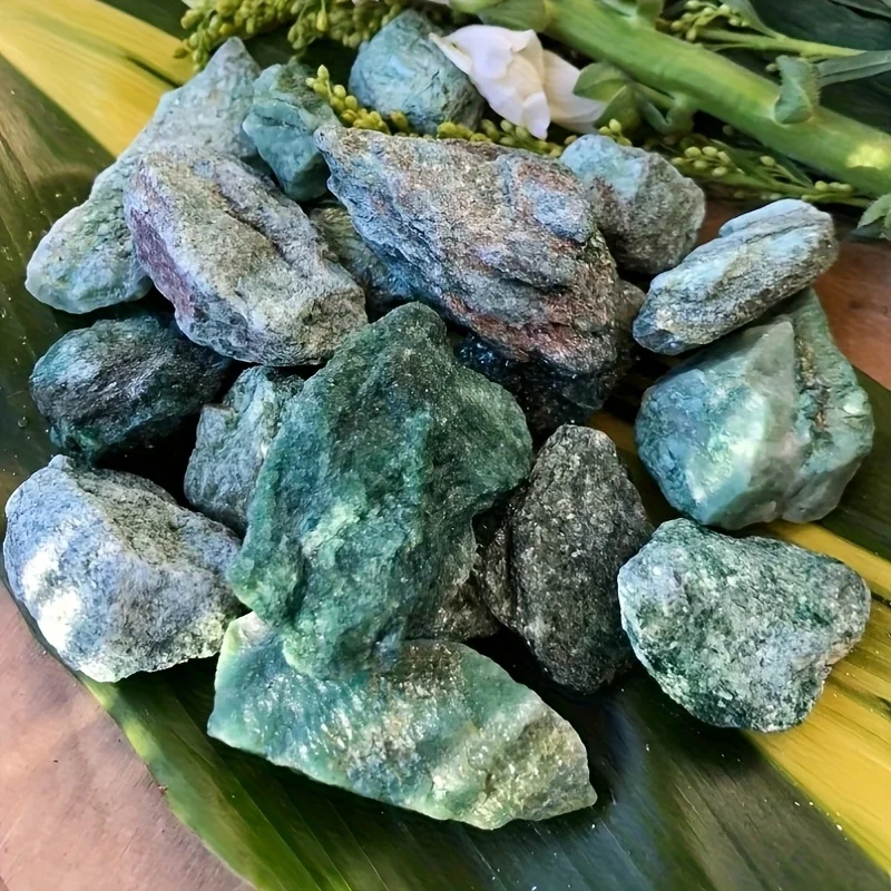 1bag Beautiful Green Mica Rough Stone - Rough Green Crystal, Unpolished Green Mica Stone, - Sparkling Synthetic Gemstone Decor
