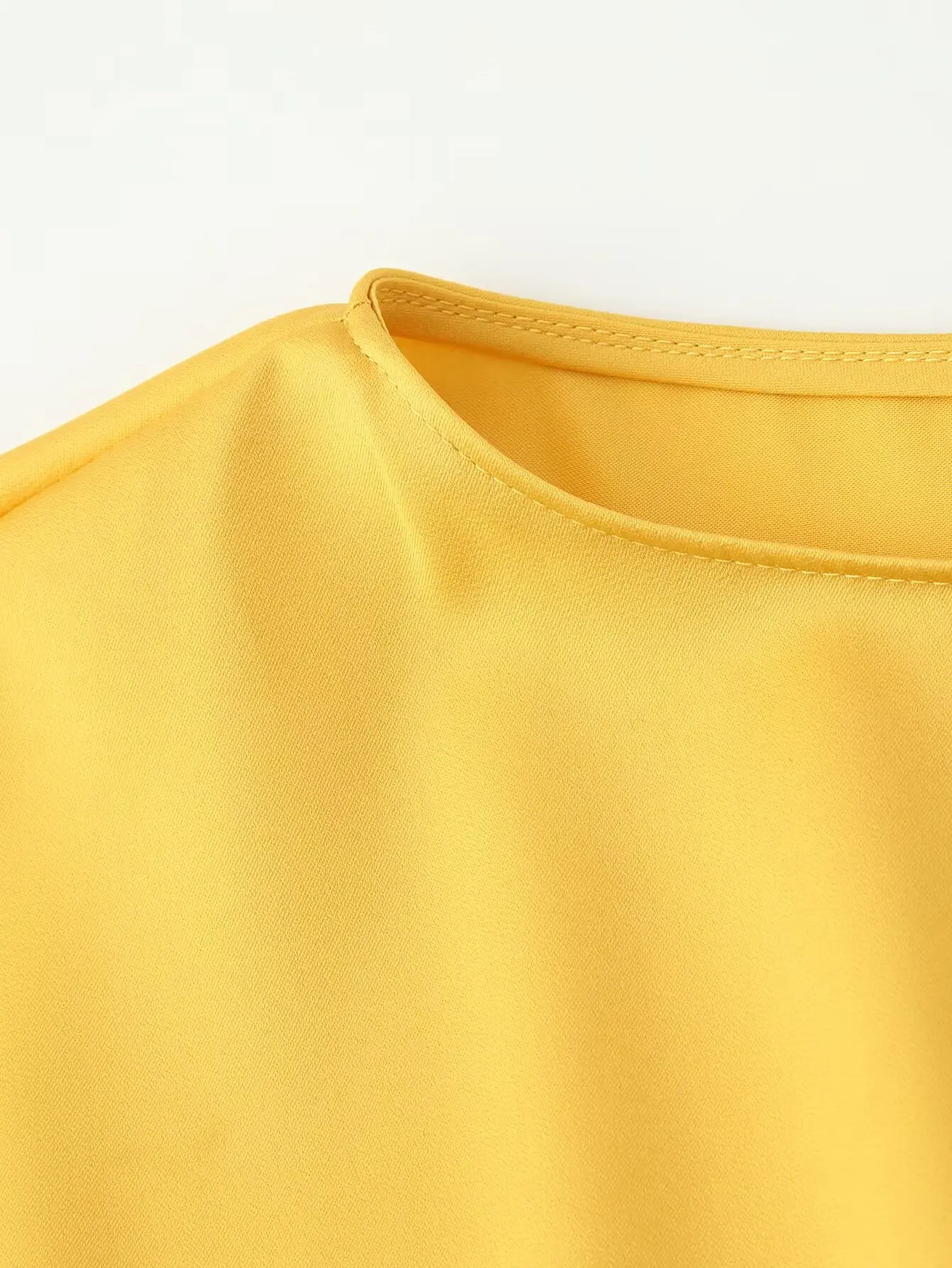 여성 드레스 2025 신상품 패셔너블한 벨트 웨이스트 실크 새틴 텍스처 미디 드레스