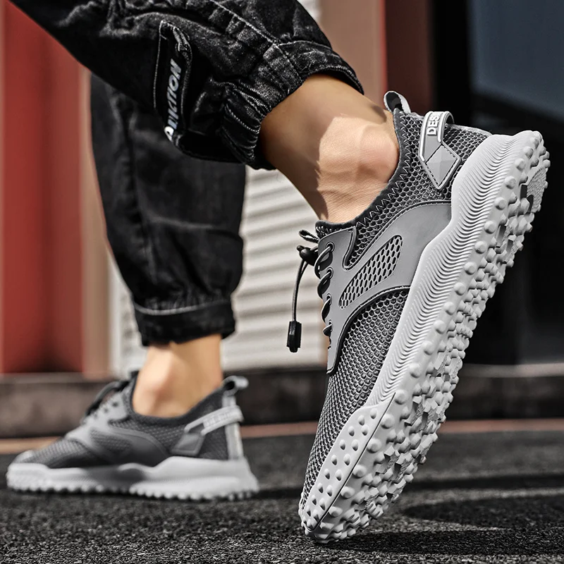 2023 New Summer Hollow Golf Shoes Men's Breathable Outdoor Sports Shoes Men's Khaki Black Golf Training Shoes