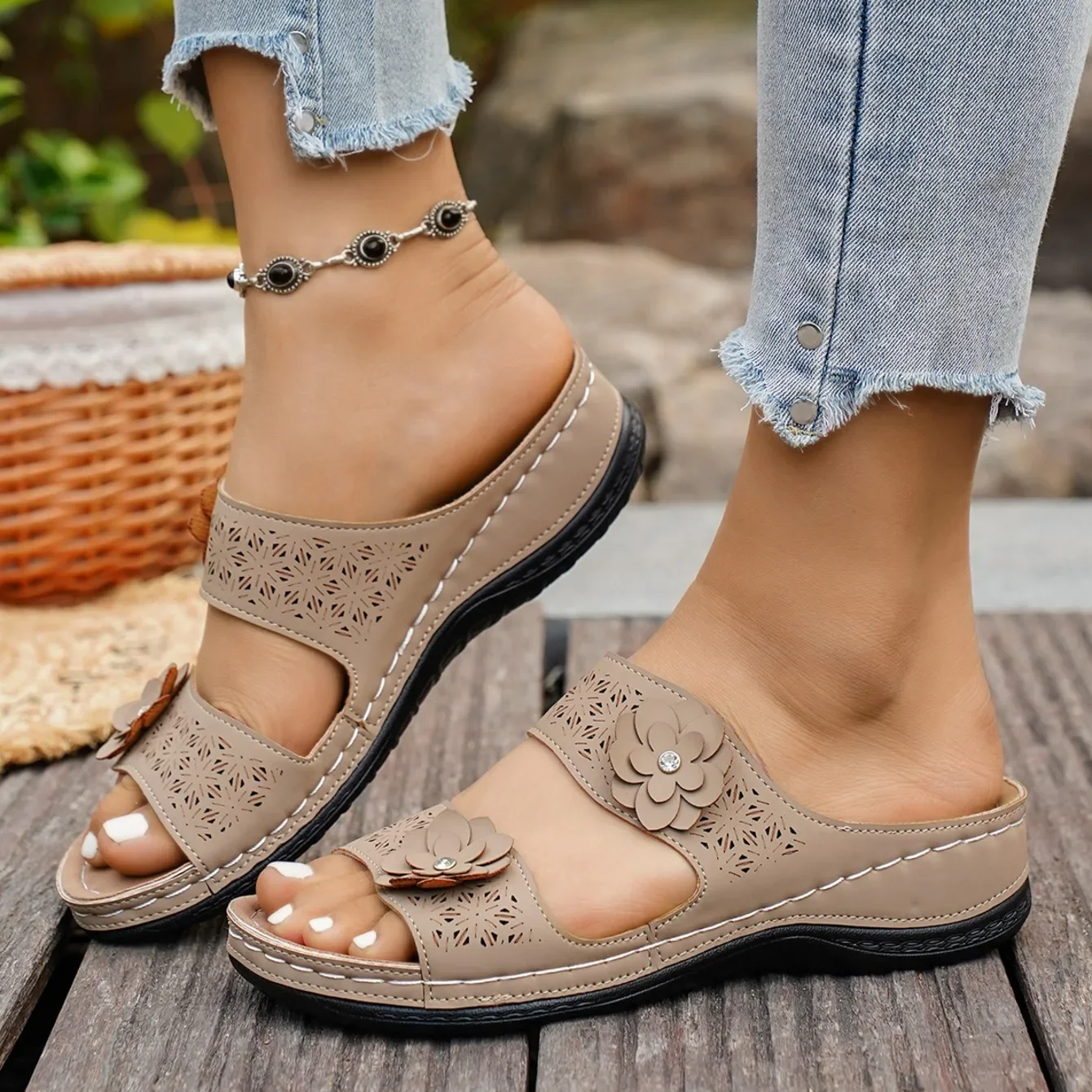 Women's Retro Wedges Sandals Summer Comfortable Round Toe Slippers_voghion.com