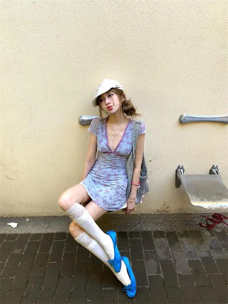 

Летнее платье Pure Desire с цветочным принтом, А-силуэт, V-образный вырез, короткий рукав, с завязками на талии, женская модная одежда