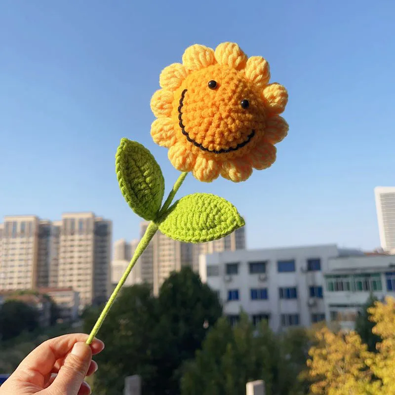 Sunflower Crochet Flower Handmade Artificial Flowers Knitted Smiley Face Fake Flowers Ornaments Home Decor Arts and Crafts