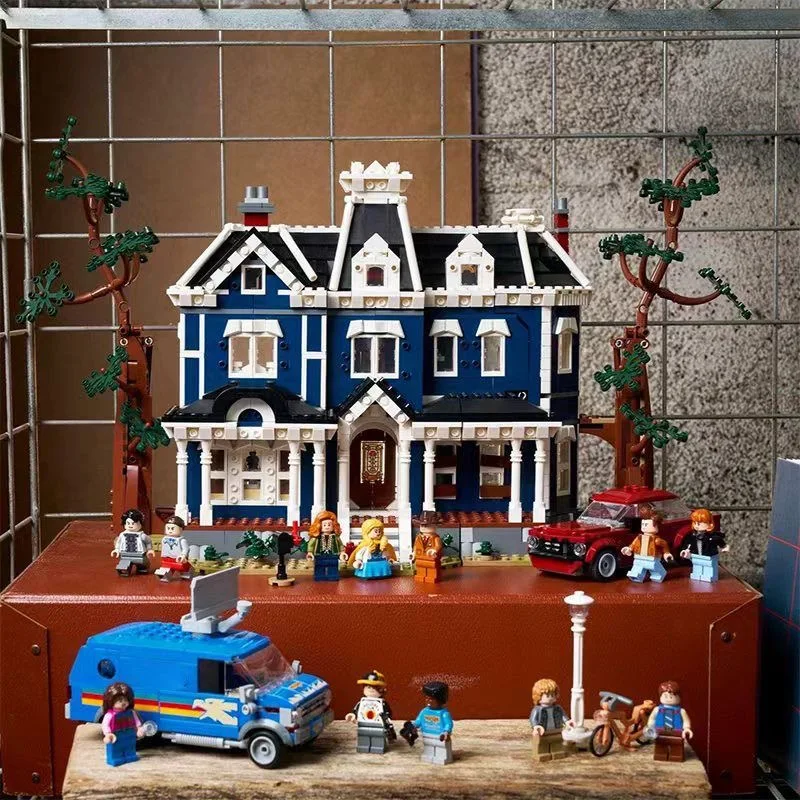 

IN STOCK 2026 New Ideas Science TV Series Stranger Event Creel House Sets City Architecture 11370 Builing Blocks Kid Toys Gift