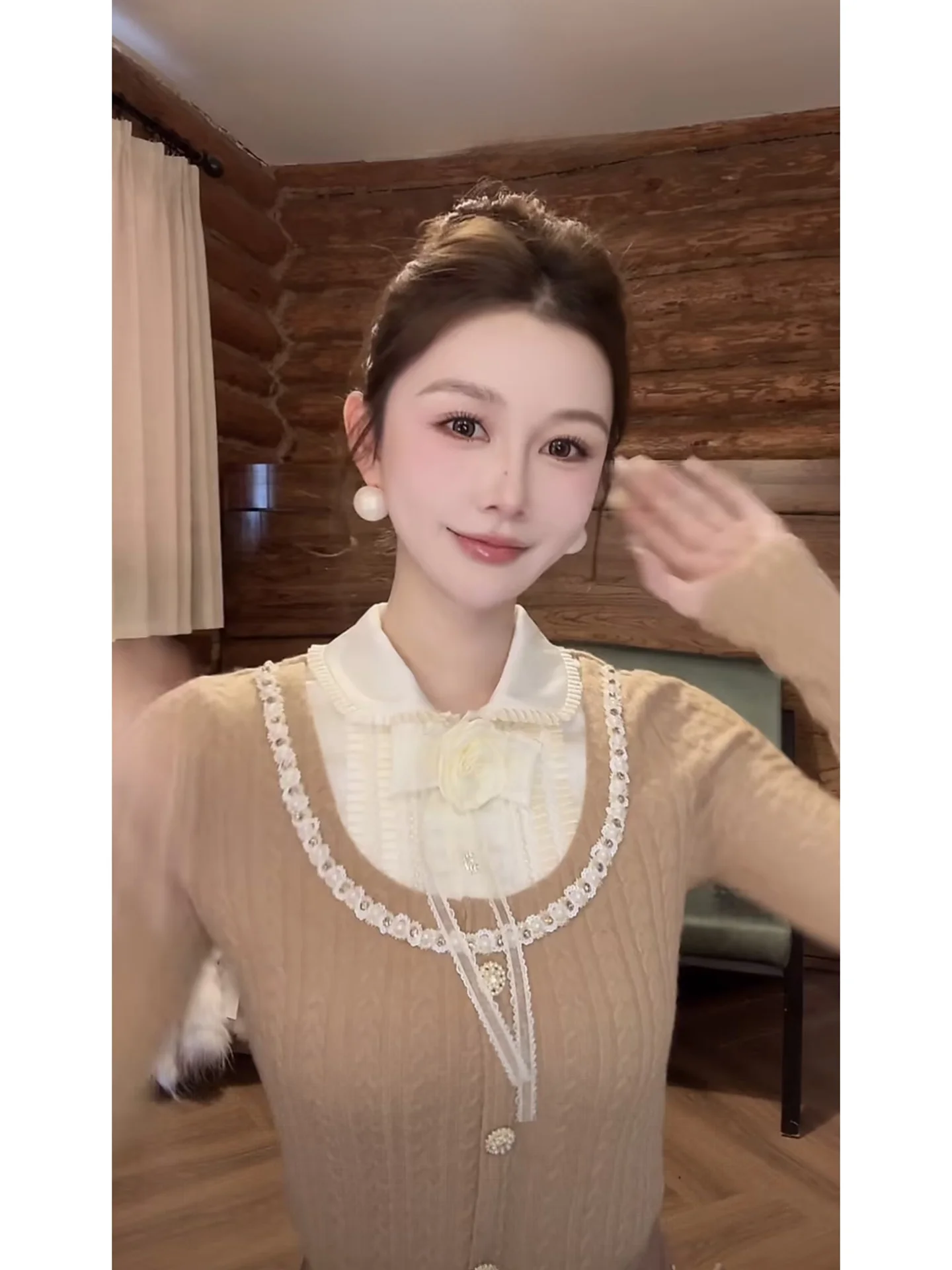 

Пальто зимнее AZZHEN из мягкого полиэстера с жемчужной отделкой, плиссировкой, длинными рукавами, воротником-стойкой, имитацией двухслойности, французский стиль, приталенный крой