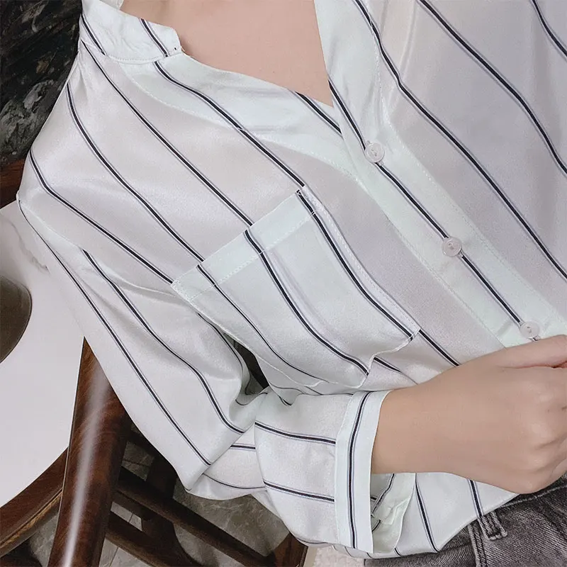 Women Silk Shirt 100% Mulberry Silk Crepe Silk Light Blue Striped Printed V Neck Pocket Buttons Down 3/4 Sleeve Top Blouse WD002