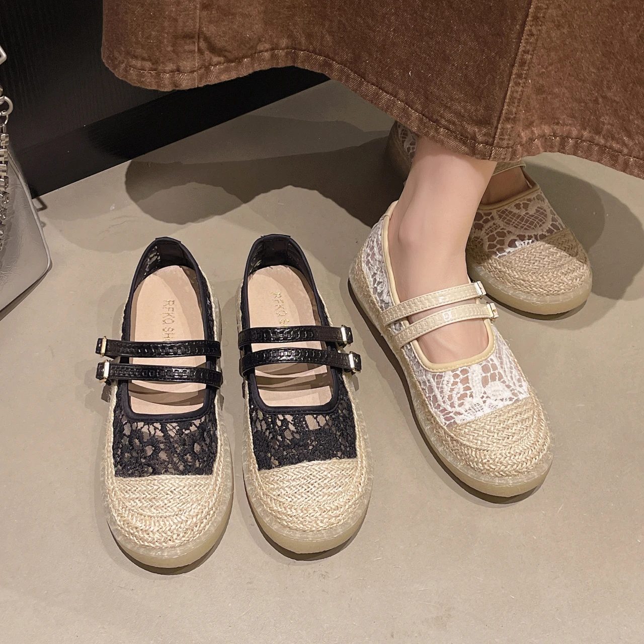 

2026 Spring and Summer New Fashion Woven Embroidered Low-top Shoes Women's Double Buckle Breathable Elegant Flat Shoes