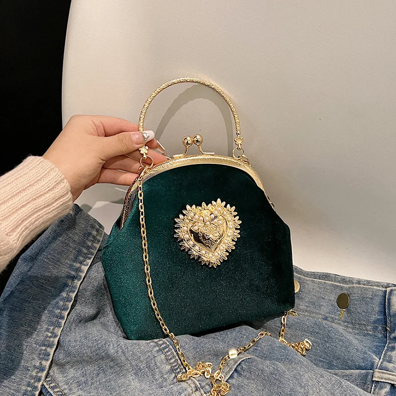 

Luxury Velvet Shoulder Bag Women Party Dinner Bags Fashion Ladies Elegant Formal Gorgeous Crossbody Daily Use Purse Handbag