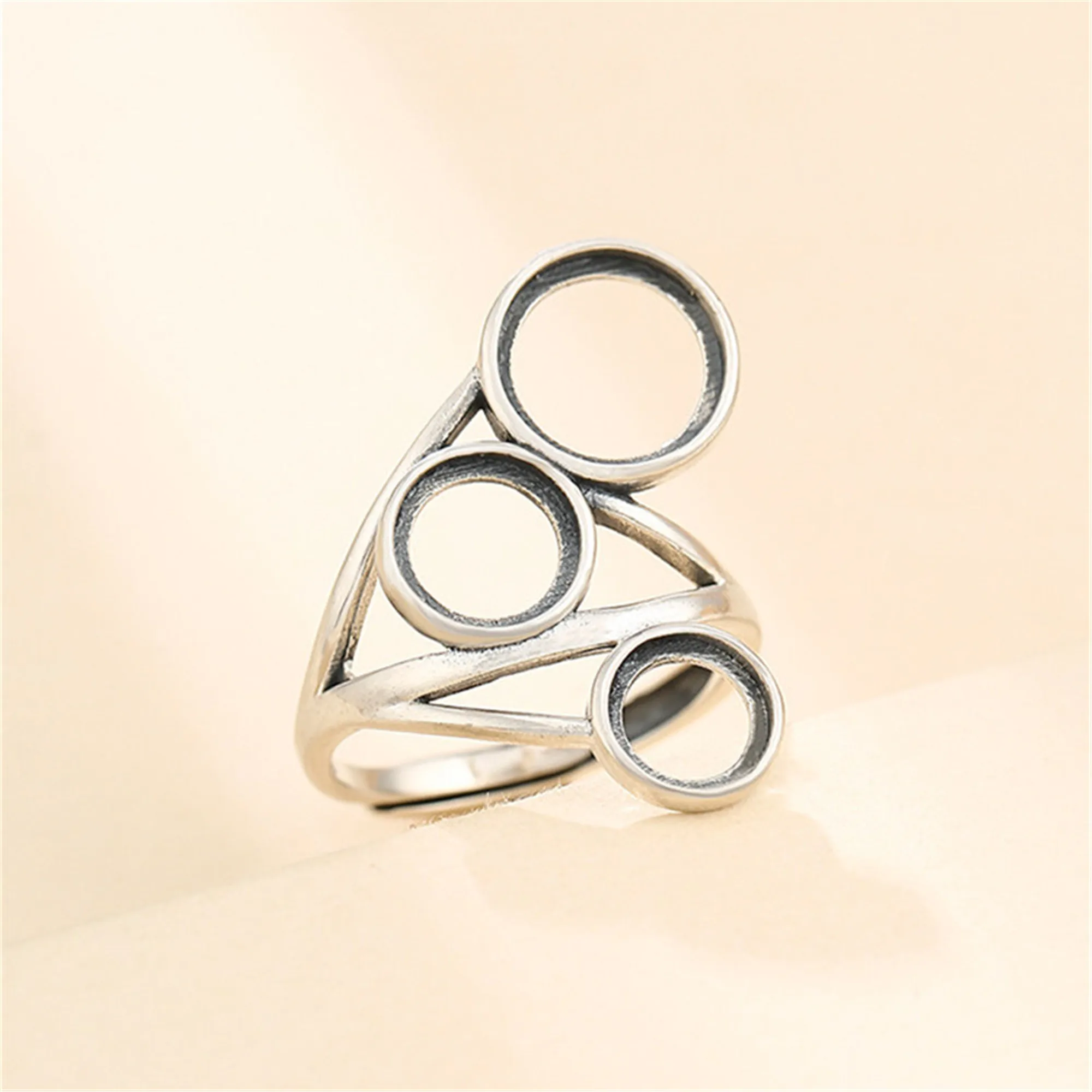 

Ring Base with 3 blanks for 7mm 8mm and 10mm Round Cabochons Thai Sterling Silver Adjustable Band Ring Setting SR0285