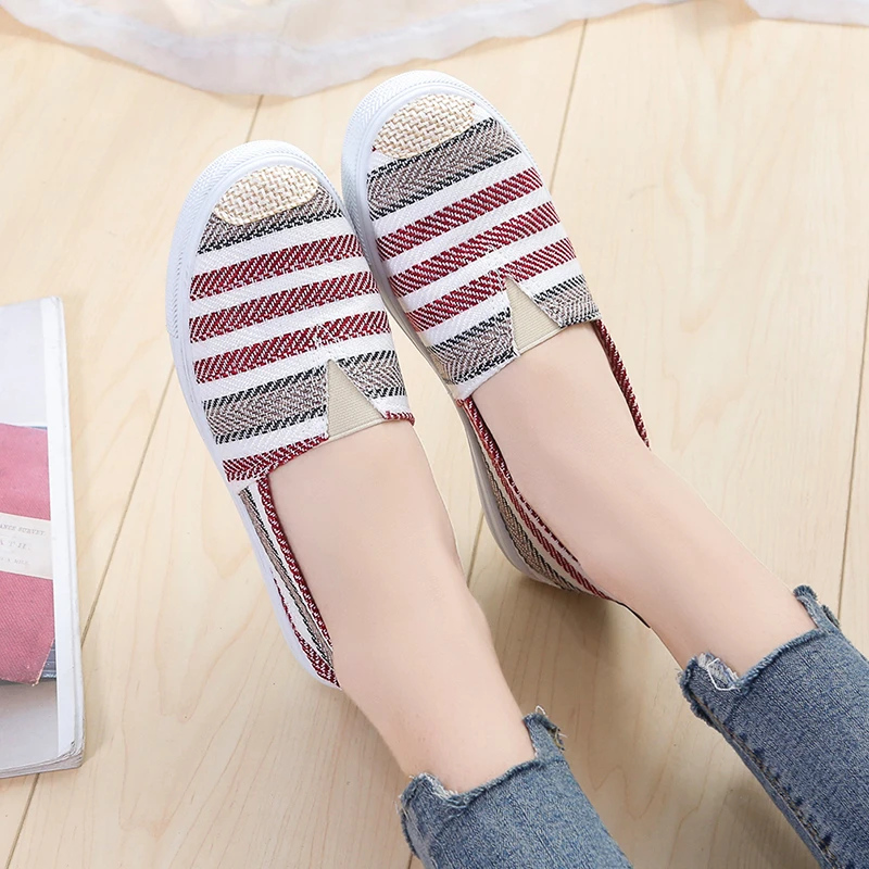 

Женские сетчатые туфли на плоской подошве, удобные дышащие кроссовки-носки, женские лоферы без застежки, обувь для женщин, лето 2024