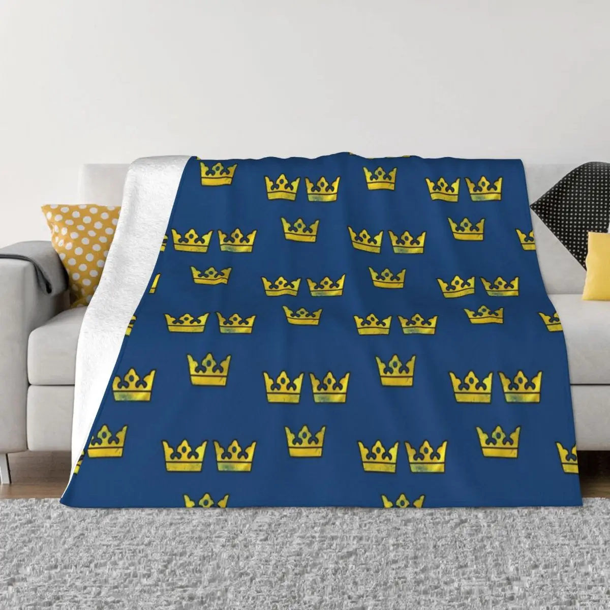 

3 Three Crowns Tre Kronor of Sweden Swedish Coat of Arms Distressed Throw Blanket Bed linens Thin Blankets Comforter Blanket