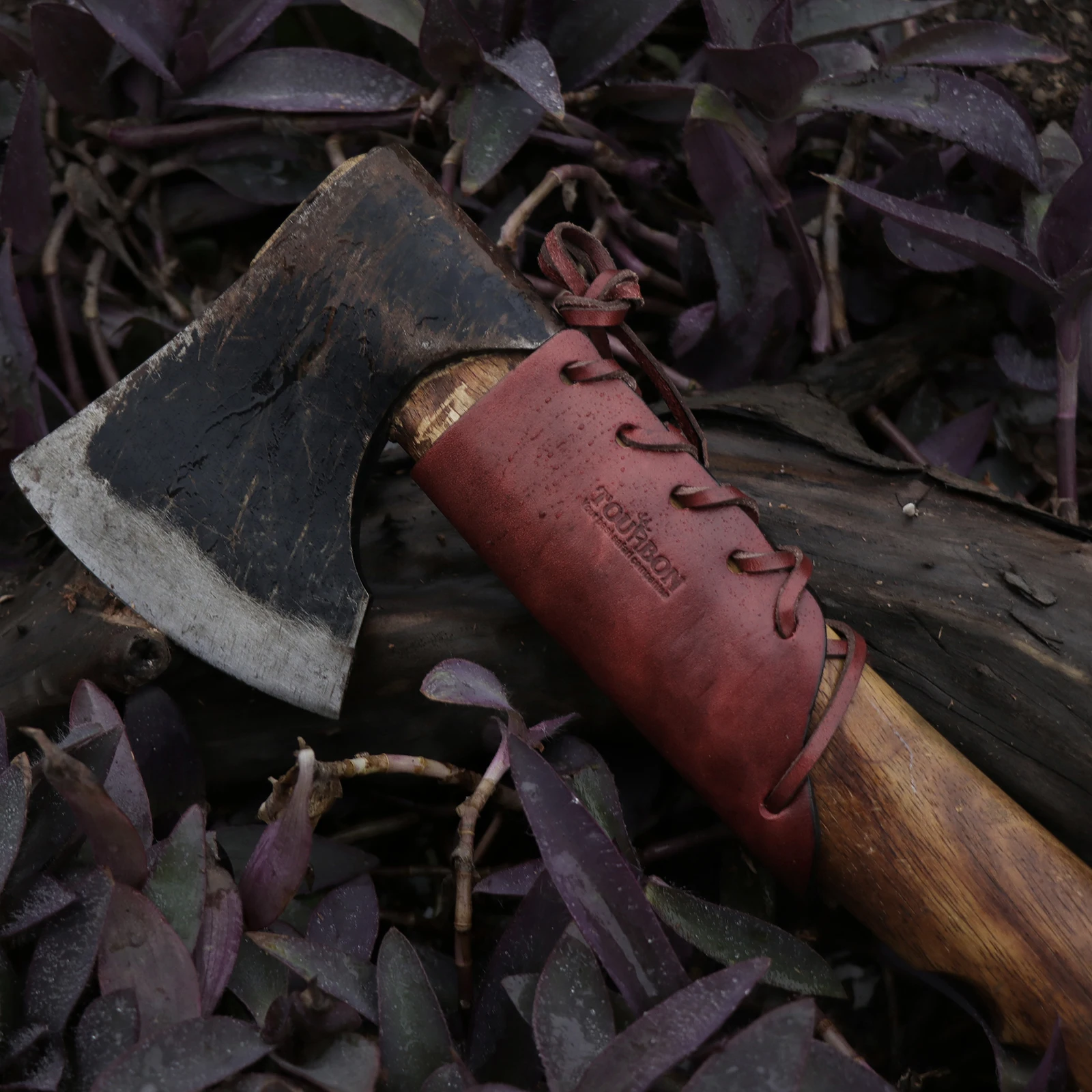 Tourbon Vera Pelle Ascia Martello Hatchet Collare Logjack Maniglia Guard con Occhielli Lacci Strumenti Custodia Guaina Accessori