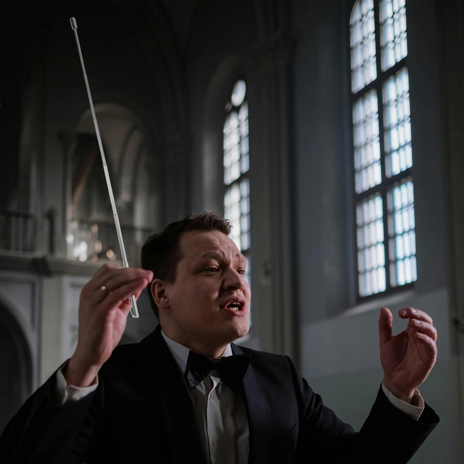 1 個の導電性バトンステンレス鋼格納式軽量音楽合唱団オーケストラパフォーマンス用ポータブル伸縮式