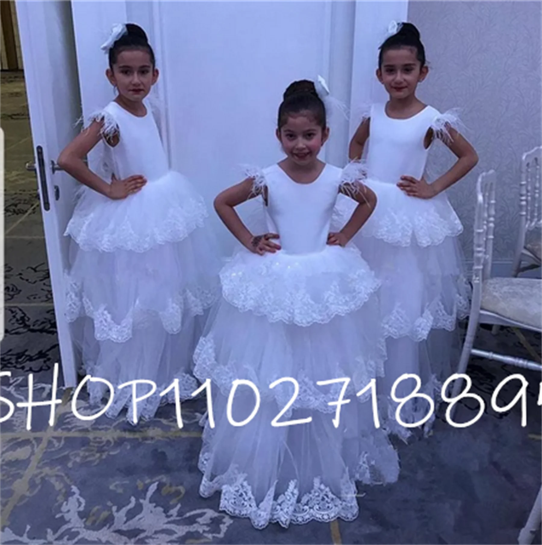 

Ball Gown Flower Girl Dress Lace Appliques Children Party Dresses Cap Sleeves Zipper Back First Communion Dress