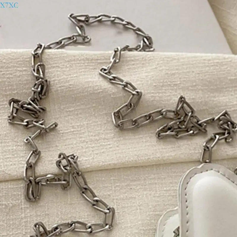 

X7XC Stylish Star Shaped Small Shoulder Bag for Women PU Leather Crossbody Satchel with Metal Chain for Shopping and More