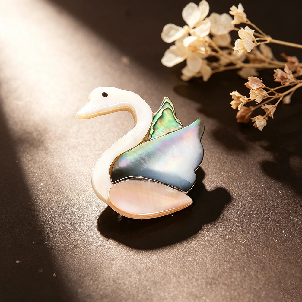 Abalone Shell Brooch Pin Natural MOP Swan Lapel Pin Badge Sweater Corsage Cardigan Jewelry Party Banquet Decor Accessories Gifts