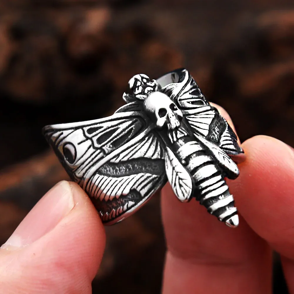 Retro Punk Skull Moth Stainless Steel Finger Ring Detailed Wing Carved Wide Band Ring Unisex Motorcycl Amulet Jewelry Gifts