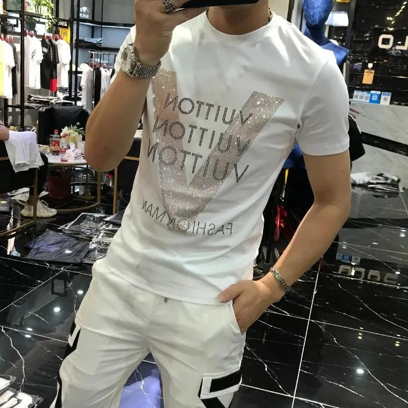 European New Men Short Sleeve Summer Personality Trend Heavy Industry Hot Drill V Letter Sequin Slim Fit T-shirt Tee Shirt Homme