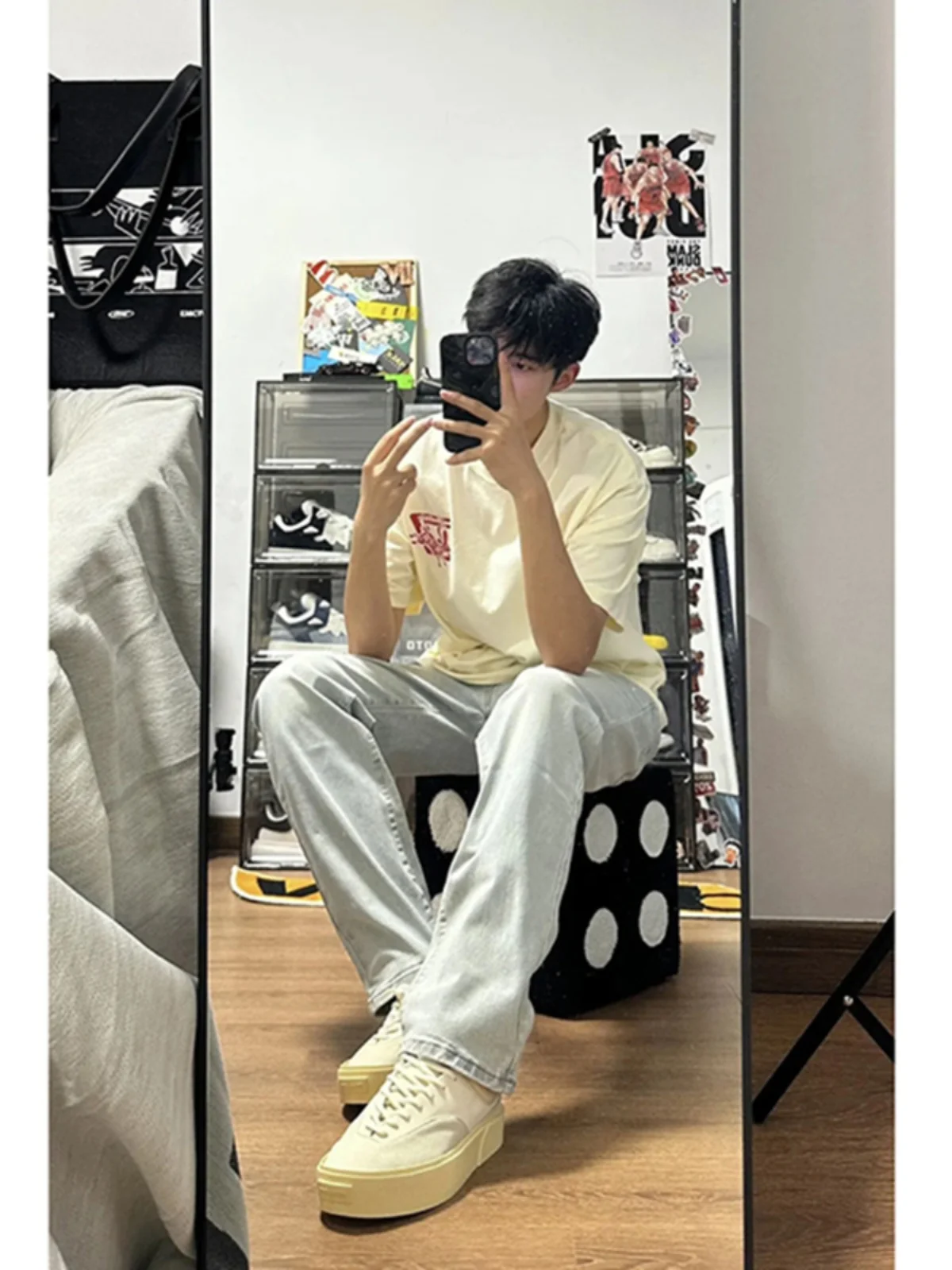 

Light Blue Ice Silk Thin Denim Jeans Men Summer American Retro Straight Leg Micro Flared Pants mid Low Waist Zipper Closure