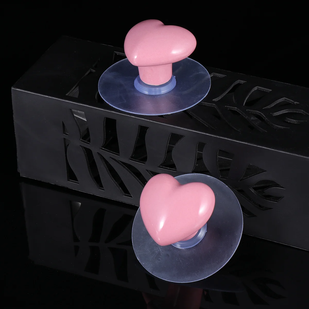 

1Pair Heart Pull Handle Ceramic Door Knob for Furniture Cabinet Drawer Wardrobe Chest Suction Cup Hook Home Use Pink