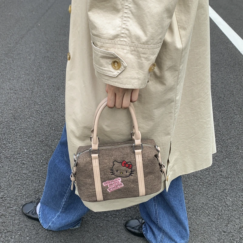 Borsa a tracolla tote a tracolla di design di lusso alla moda in pelle da donna elegante per lo stile di vita chic quotidiano