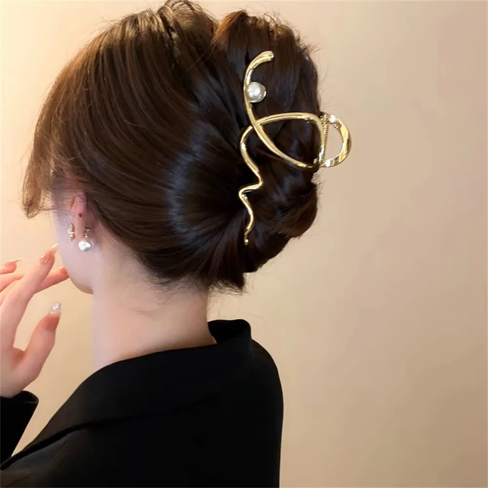 Big Wave Pearl Hair Pin Metal Claw Clip Gold Silver Black For Female Side Back Hair Styling Fashion Accessory Gift Idea Sale
