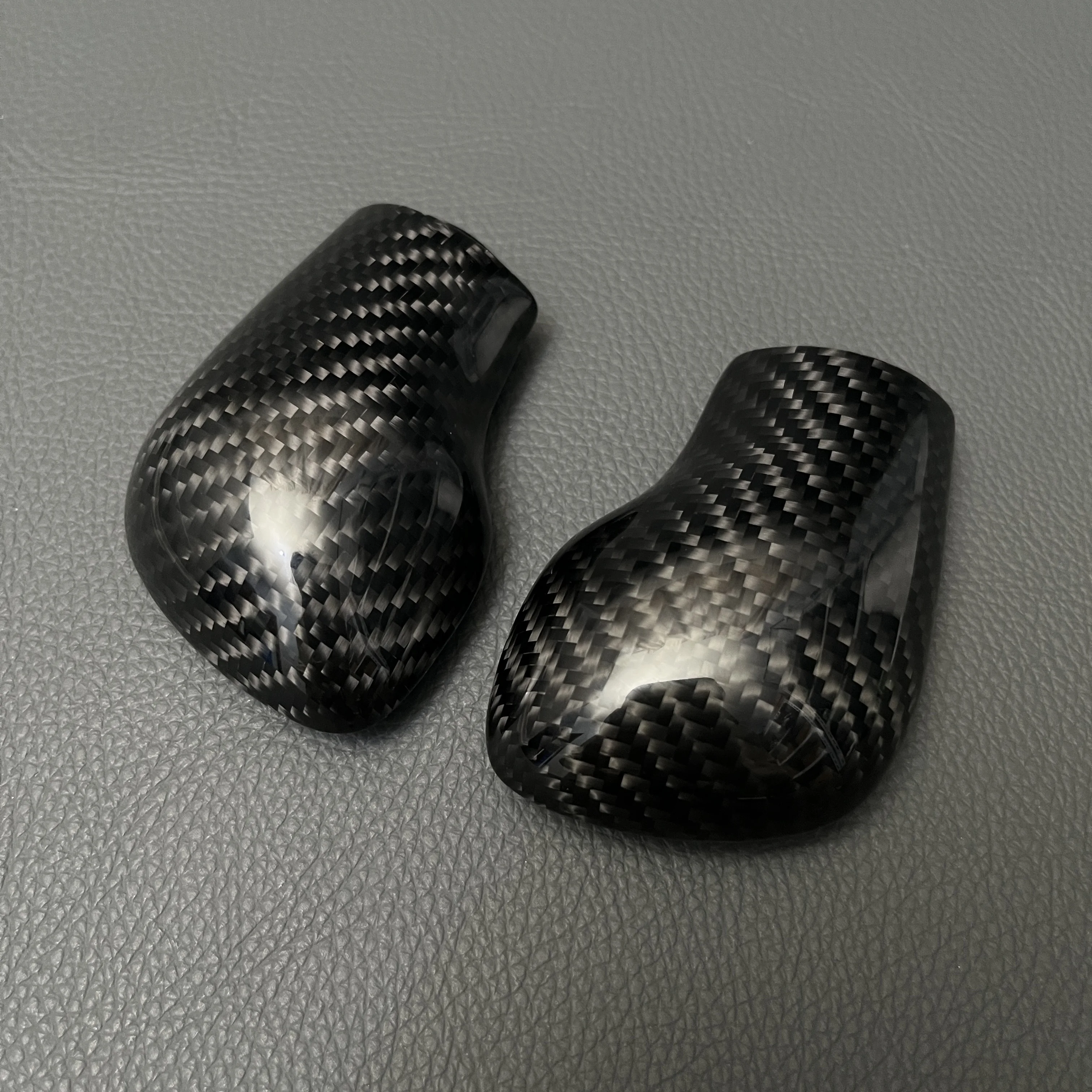 Echte Carbon-Faser DSG-Schaltknaufabdeckung für VW Golf 7 GTI R Tiguan Passat B7 B8 CC R20 Scirocco Jetta MK6 GLI Interieur – Detail 3