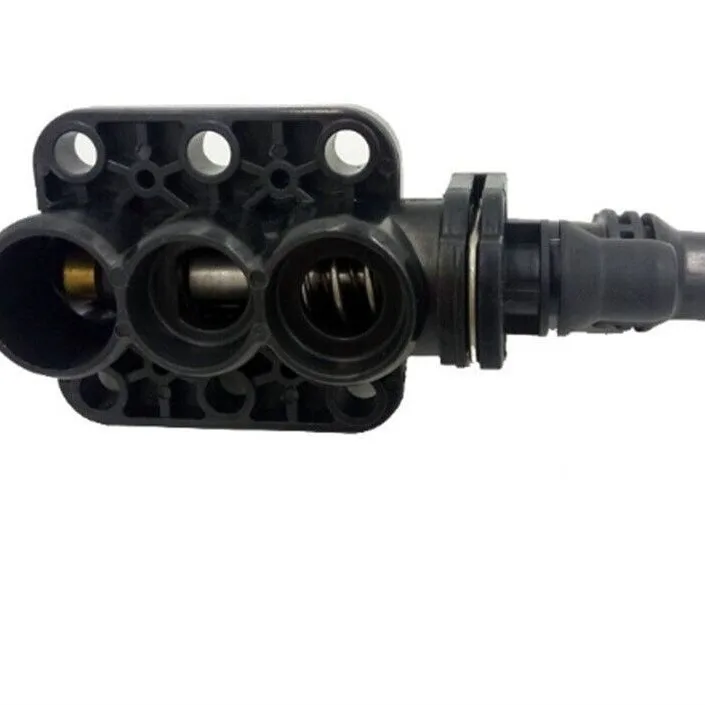 

Автомобильные детали, термостат резервуара для воды в сборе 17217559962 E66