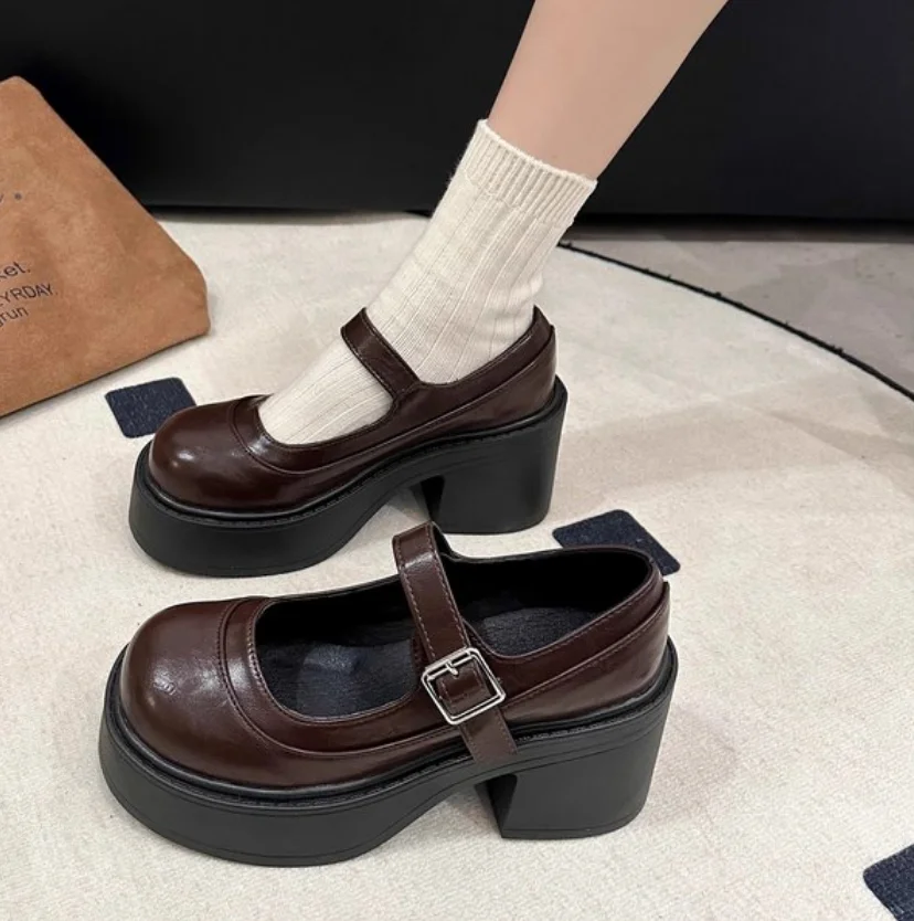 Mocasines de mujer 2025, zapatos Mary Jane con plataforma sin cordones de estilo Retro británico, uniforme japonés para mujer, zapatos individuales de Lolita para mujer