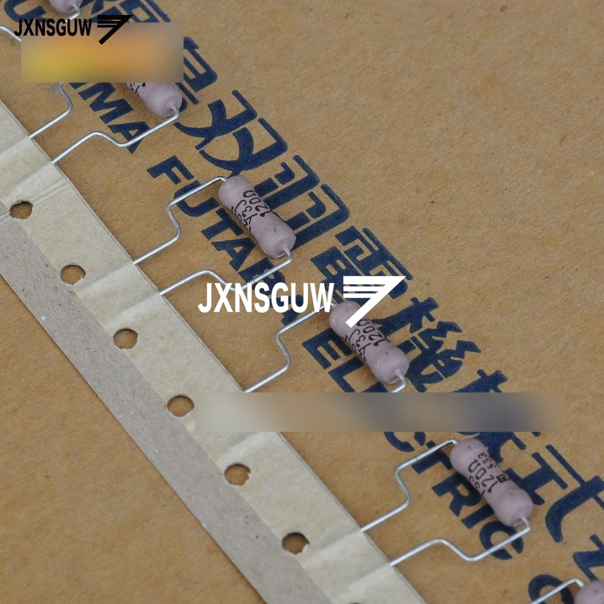 

10PCS NEW FUTABA 5% 3W120R 5.5X15MM Metal film resistor 3W 120R Fever resistance 3W120ohm 120Ω free shipping