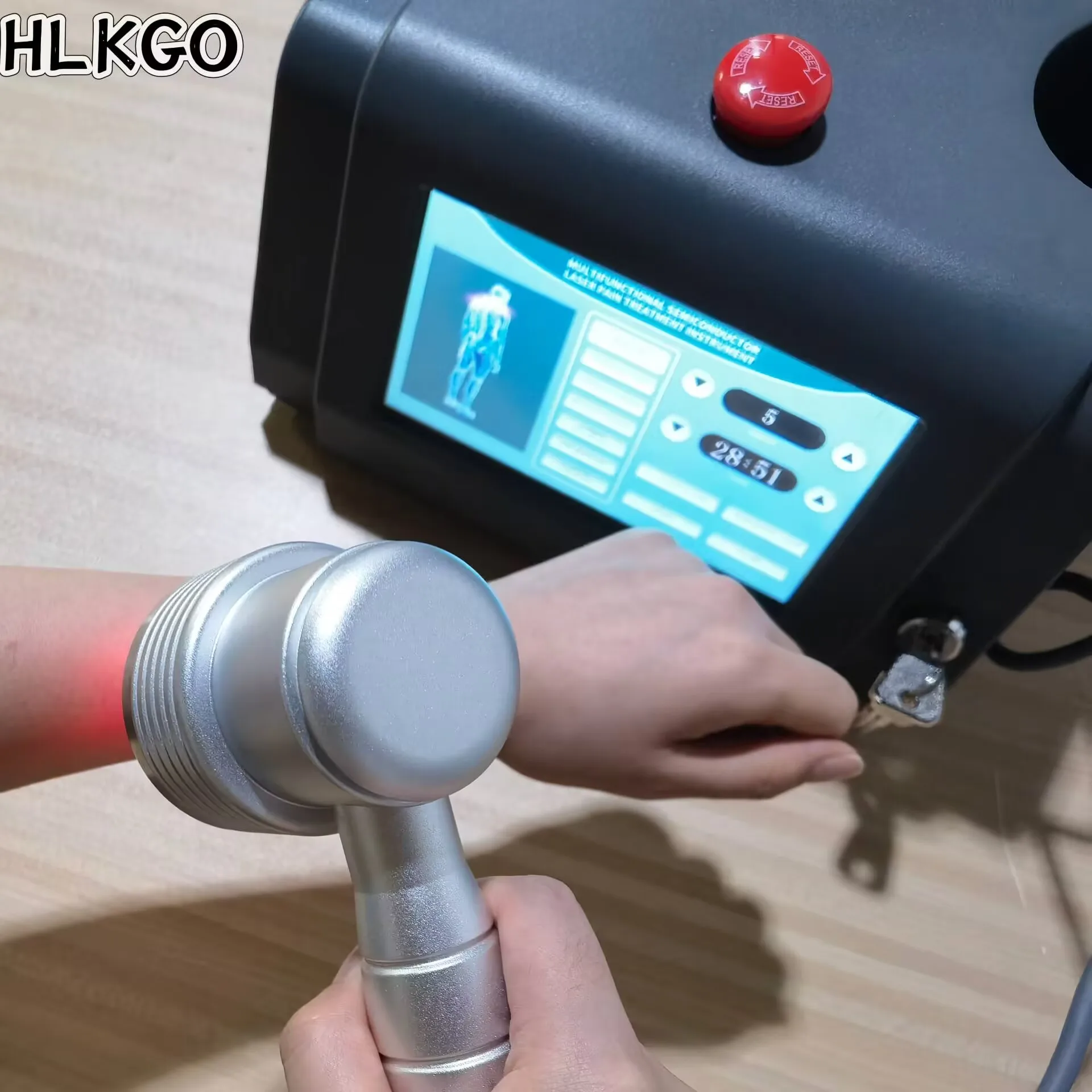 

Лазерный терапевтический аппарат класса 3b для профессиональной физиотерапии LLLT 808 нм: холодная низкоуровневая лазерная терапия для снятия боли в теле