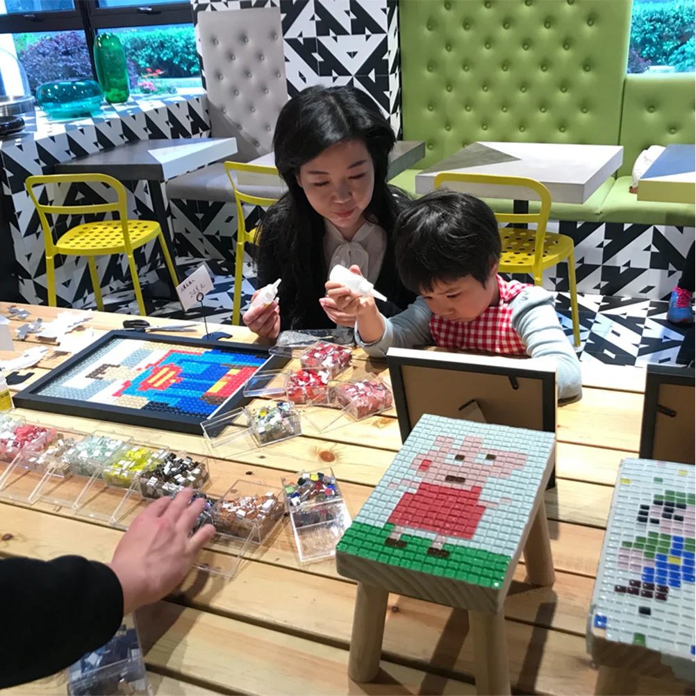 

200Pcs Square Plastic Mosaic Pieces for DIY Crafts Arts Creative Jewelry Making Supplies Pieces Plastic Arts and Crafts Supplies