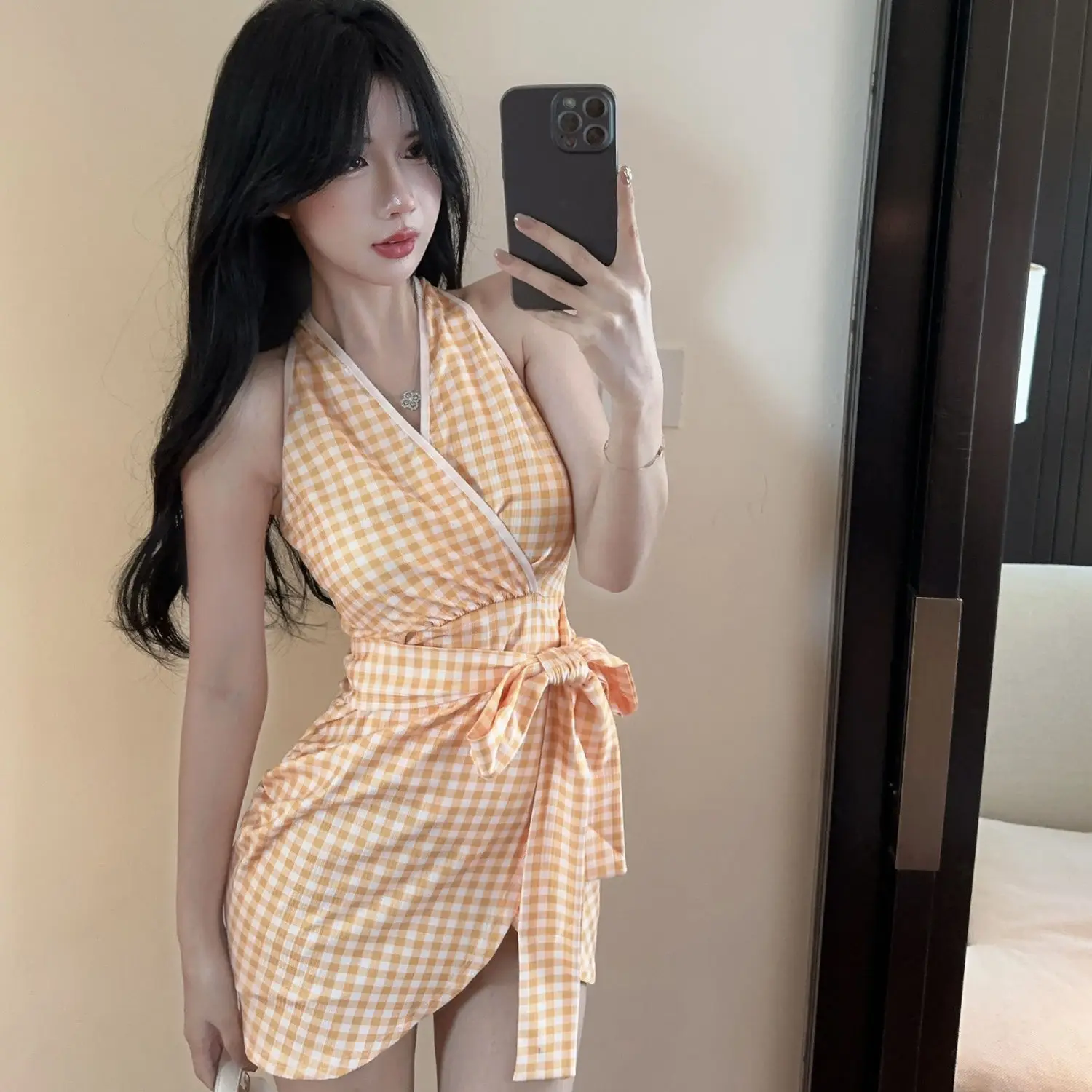 

Summer Halter Mini Dress Women Plaid Sleeveless Wrap Bodycon Bow Tie Waist Elegant Casual Backless Picnic Style Outfit 2025 New