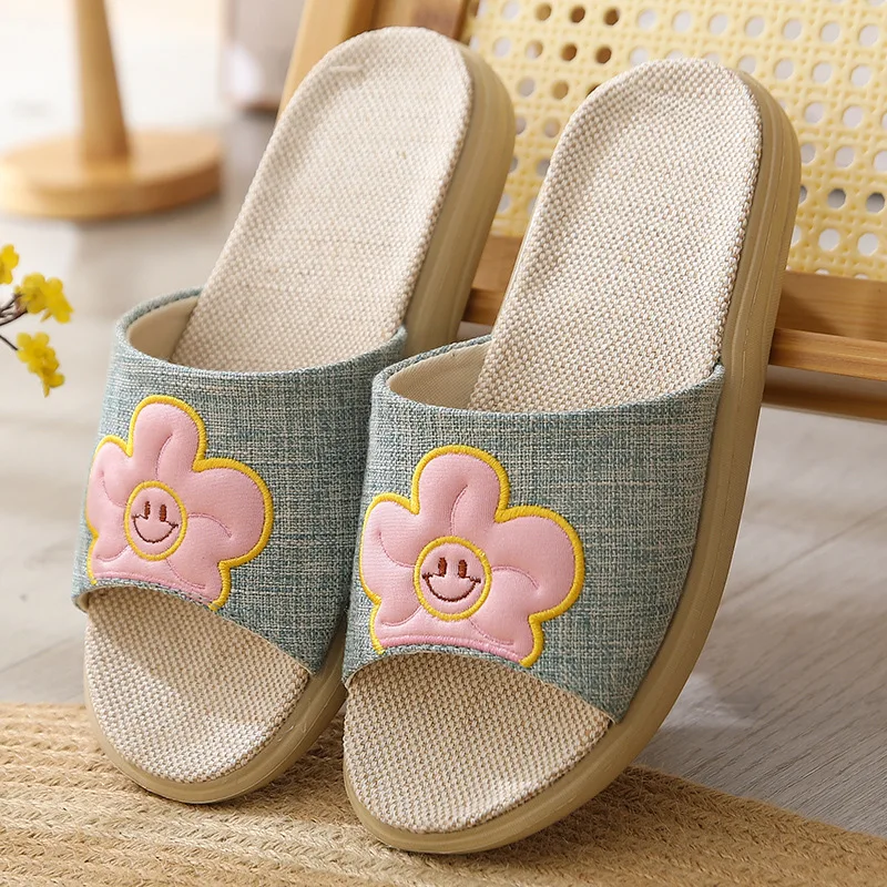 Men'S Straw Slippers Handmade Chinese Sandals Unisex Summer Home Shoes New Couple Shoes Hot Slippers Straw Weave Sandals