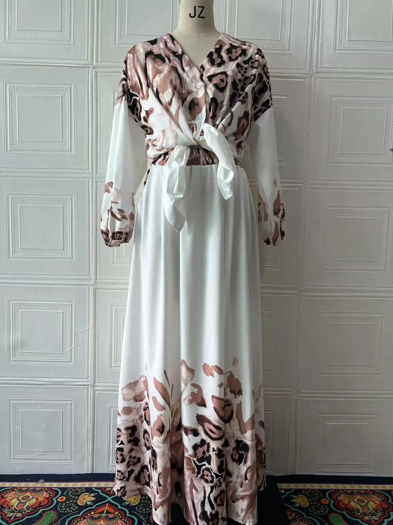 エレガントなプリント柄シャツとスカートのセットアップ レディース 春秋 2025 ファッション おしゃれで流行の服セット