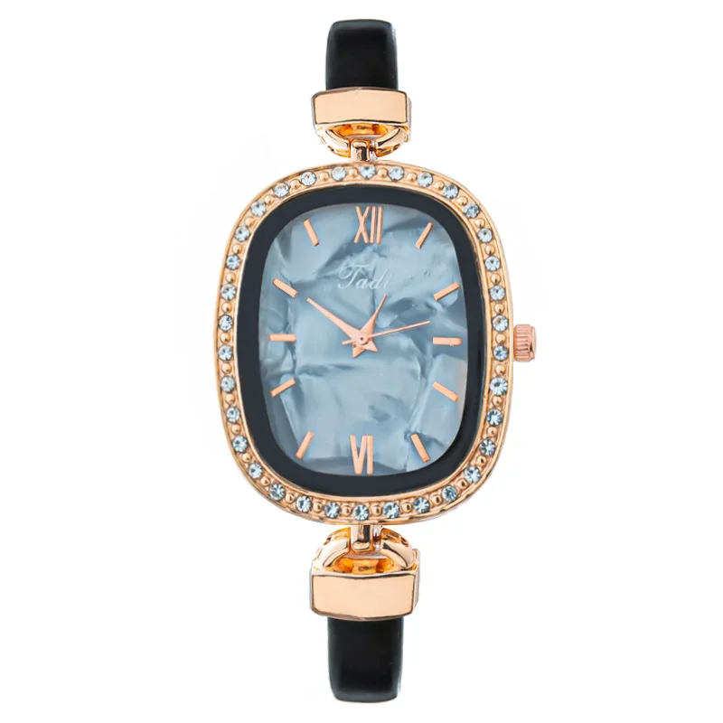 Fashion Women's Oval Leather Strap Quartz Watch Popular Wristwatch Female Watches Casual Ladies Watch Daily Wear Girl Gifts