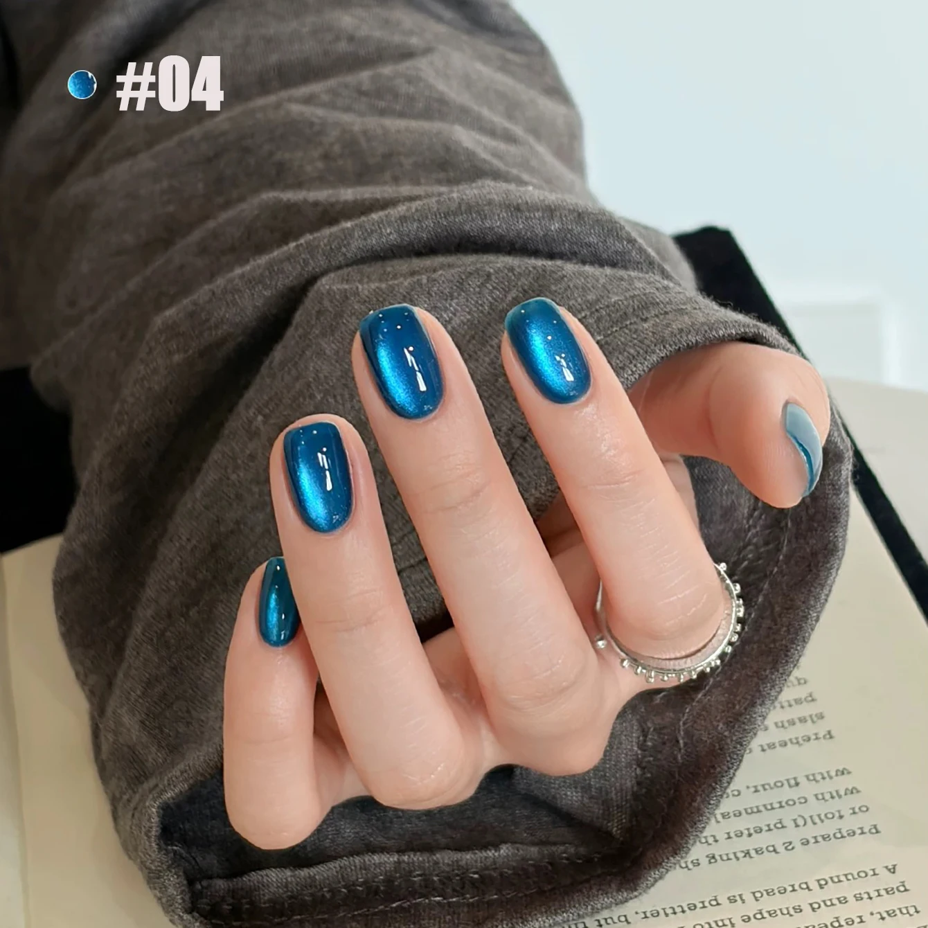 MIANEL Blue Secret Realm Cat Eye Gel Nail Polish 2026 Sparkling Clear Water Glass Bead Flattering Nail Art Gel
