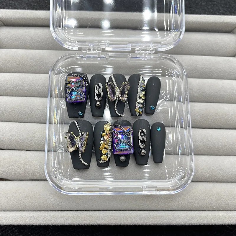 Emmabeauty Midnight Gothic Dark Sparkling Butterfly Generous Diamond European and American Light Luxury Press On Nails.No.29157