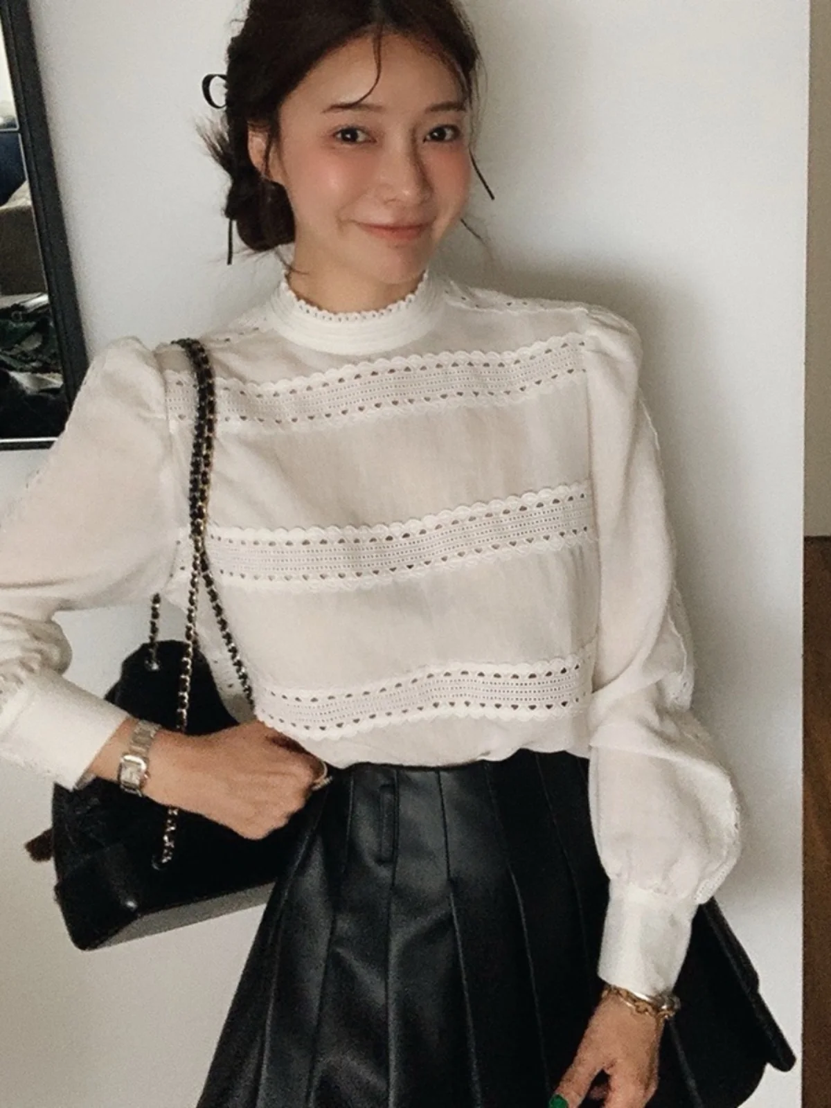 

Spring New Sle Women's Blouse Korean Sweet Lace Splicing Design Sense irt Aosphere Inner Long Sve irt
