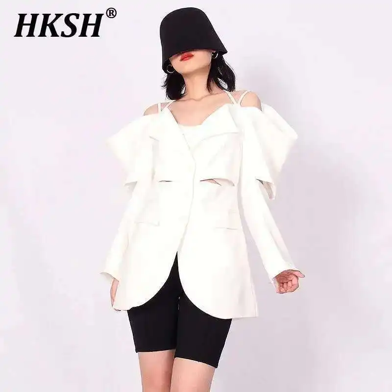

HKSH Spring New Fashion Elegant Off Shoulder Unique Design Blazer High Sense Coat Office Lady Stylish Hollow Out Chic Top HK3049