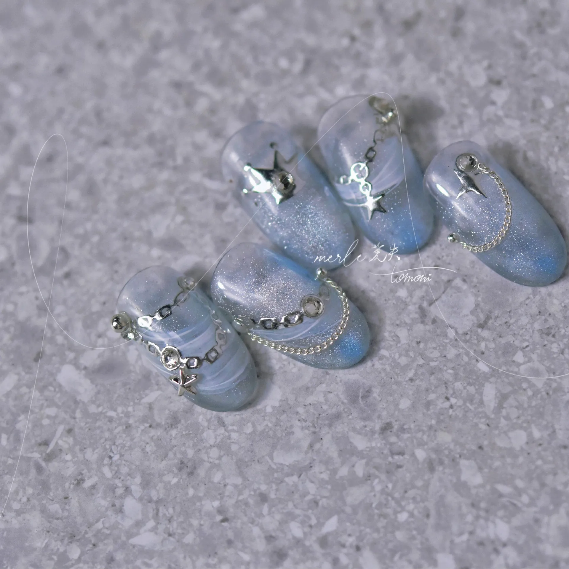 Złote Srebrne Akcesoria do Zdobienia Paznokci Naklejki Kryształowe Diamenty 5D Korona z Sercem Kokarda Łańcuszek Naklejki na Paznokcie DIY Samoprzylepne Dekoracje do Manicure