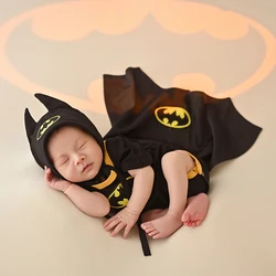 Super Hero Baby Photography Clothing 0-1 Month Cool Boy Shoot Props Cartoon Bat Man Cosplay Costume Clothes Hat Cape 3Pcs/set