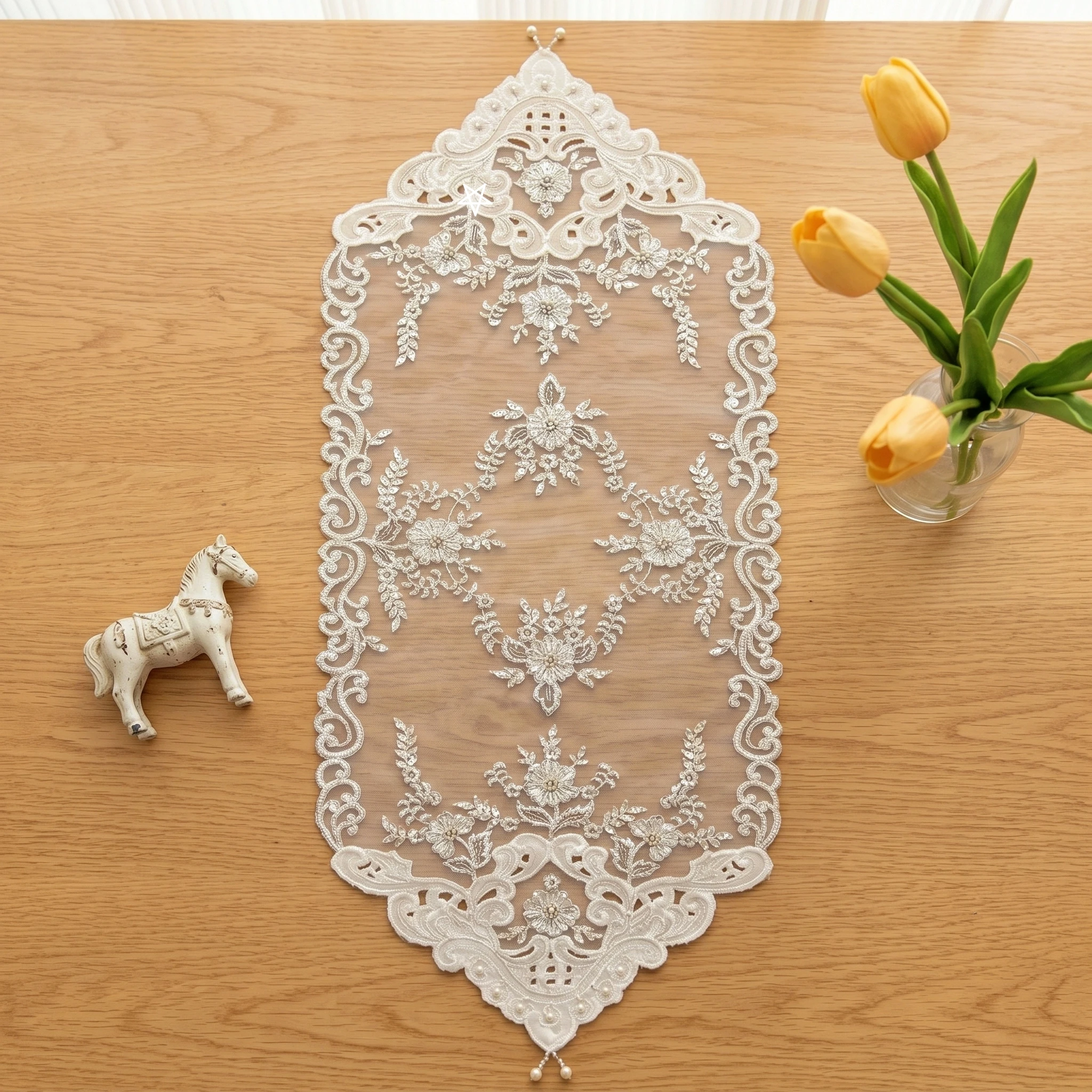 1pcs Exquisite White Bridal Table Cloth Embroidered Lace Table Runner Dining Table Centerpiece Decor Wedding Party Decoration