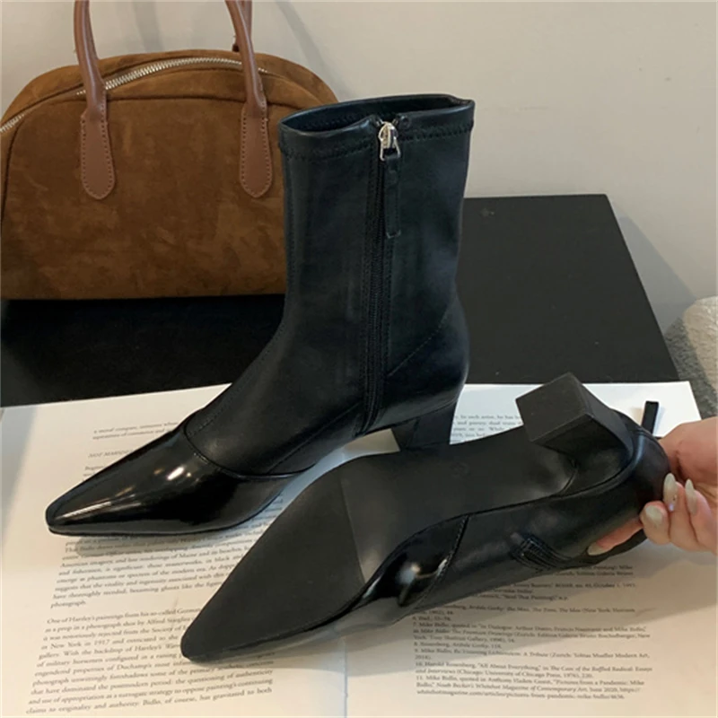 Eilyken تصميم عالي الجودة الربط أشار تو سستة النساء حذاء من الجلد موضة كعب مربع الجوارب القصيرة الأحذية